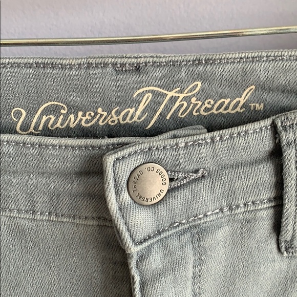 Universal Treads cropped jeans Sz 12 - Picture 3 of 9